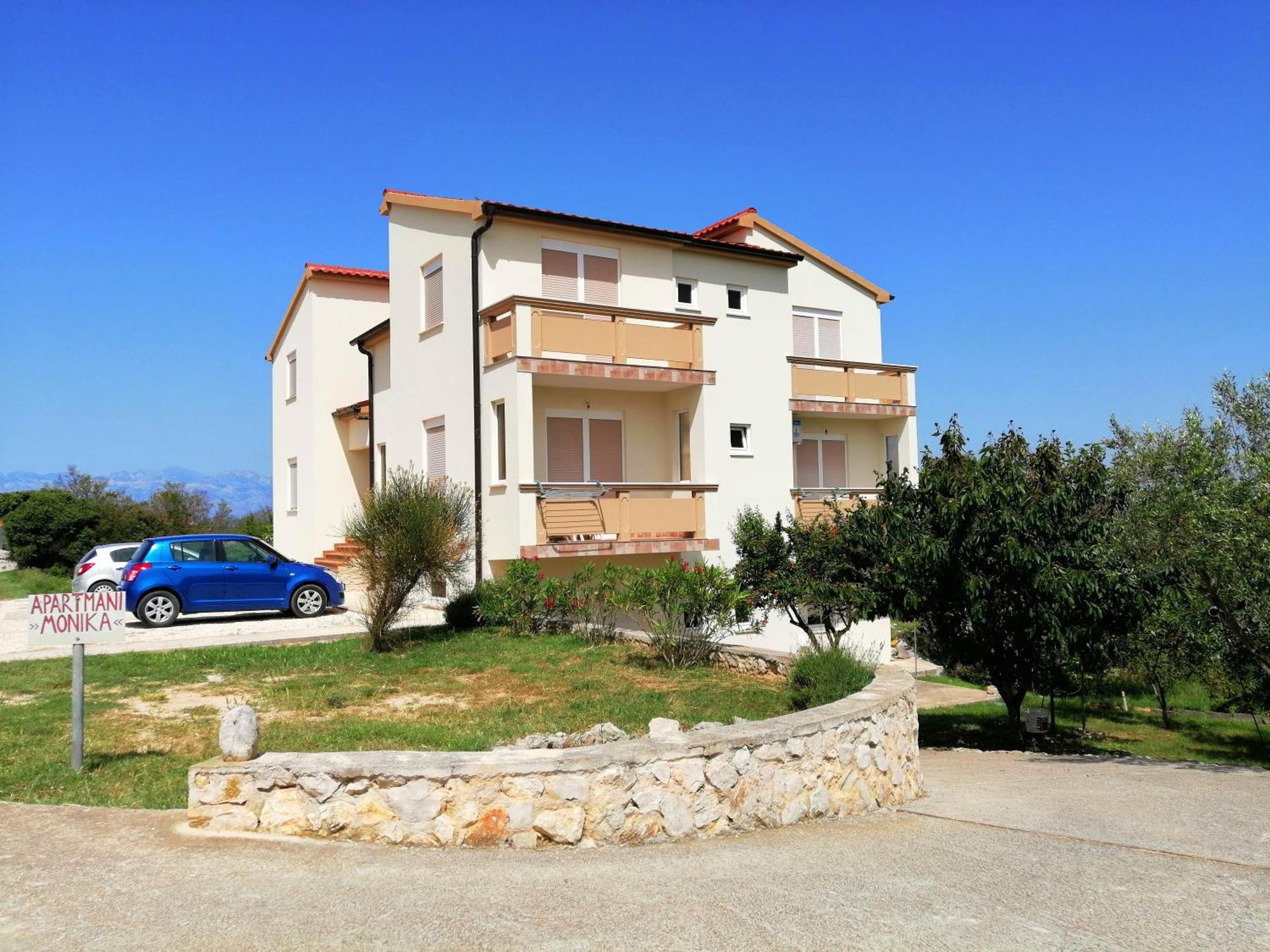 Apartments Monika Nin Exterior foto
